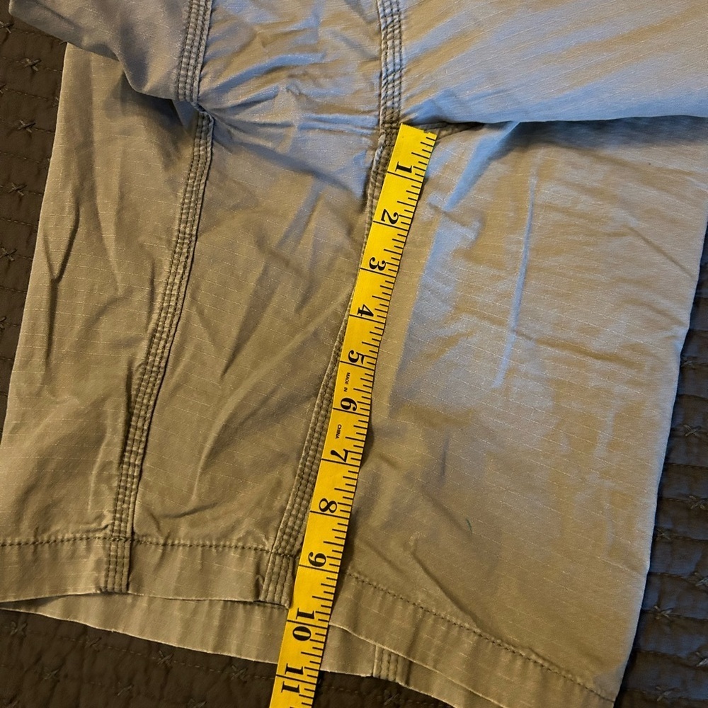 Carhartt Relaxed Fit Men's Flat Front Greenish Gray Cargo Shorts - Picture 7 of 7